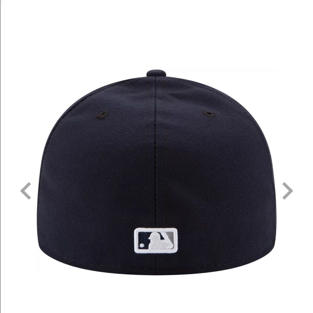 New era black Yankees cap with white logo Nwot - Picture 7 of 7